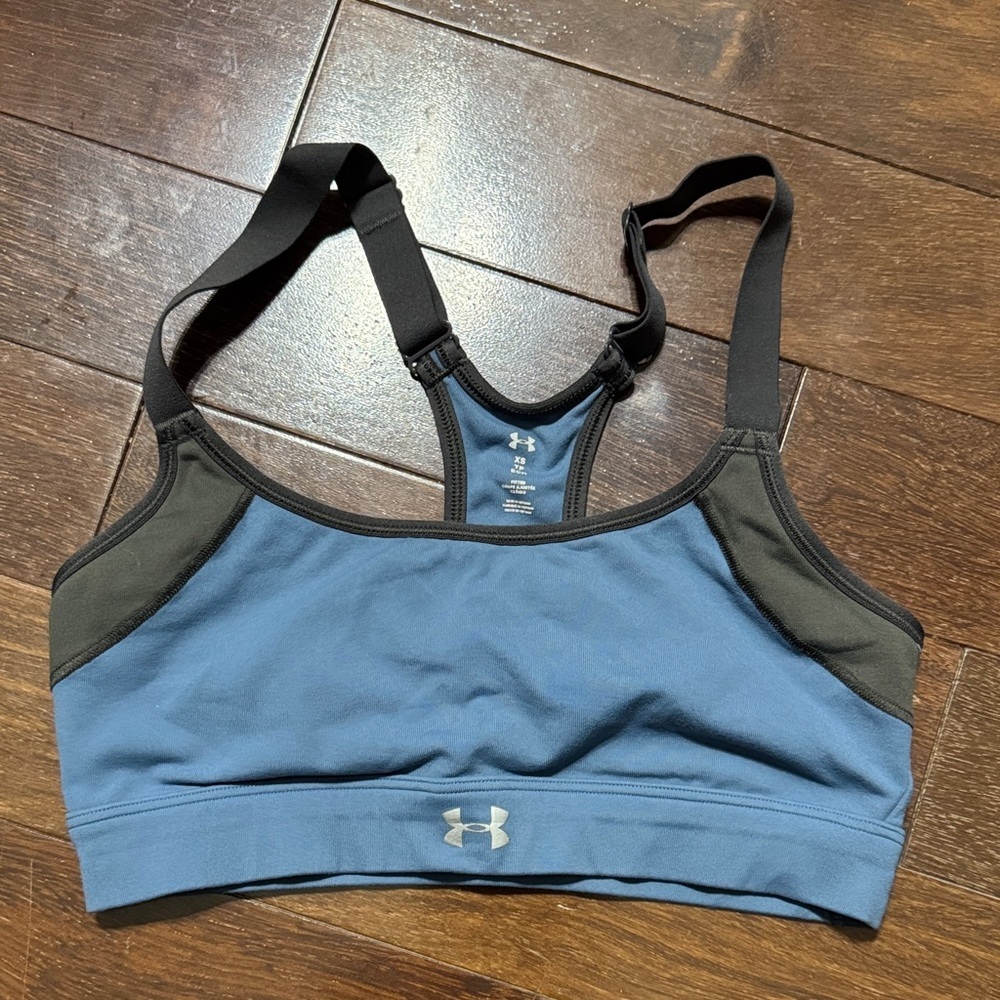 Under Armour Women's Fitted Gray and Blue Sports Bra size XS